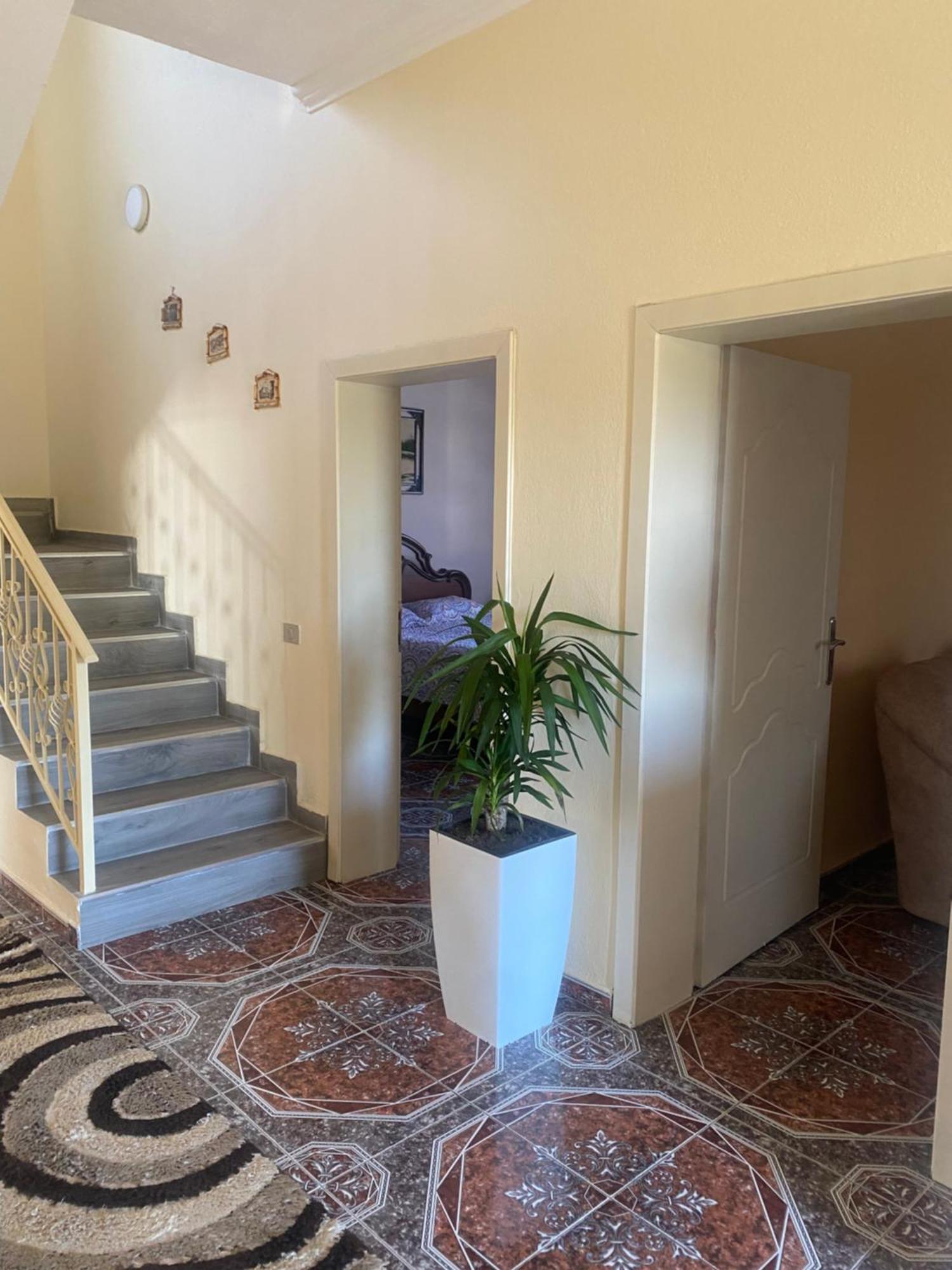 The Hideaway Guesthouse Bahçallëk Buitenkant foto