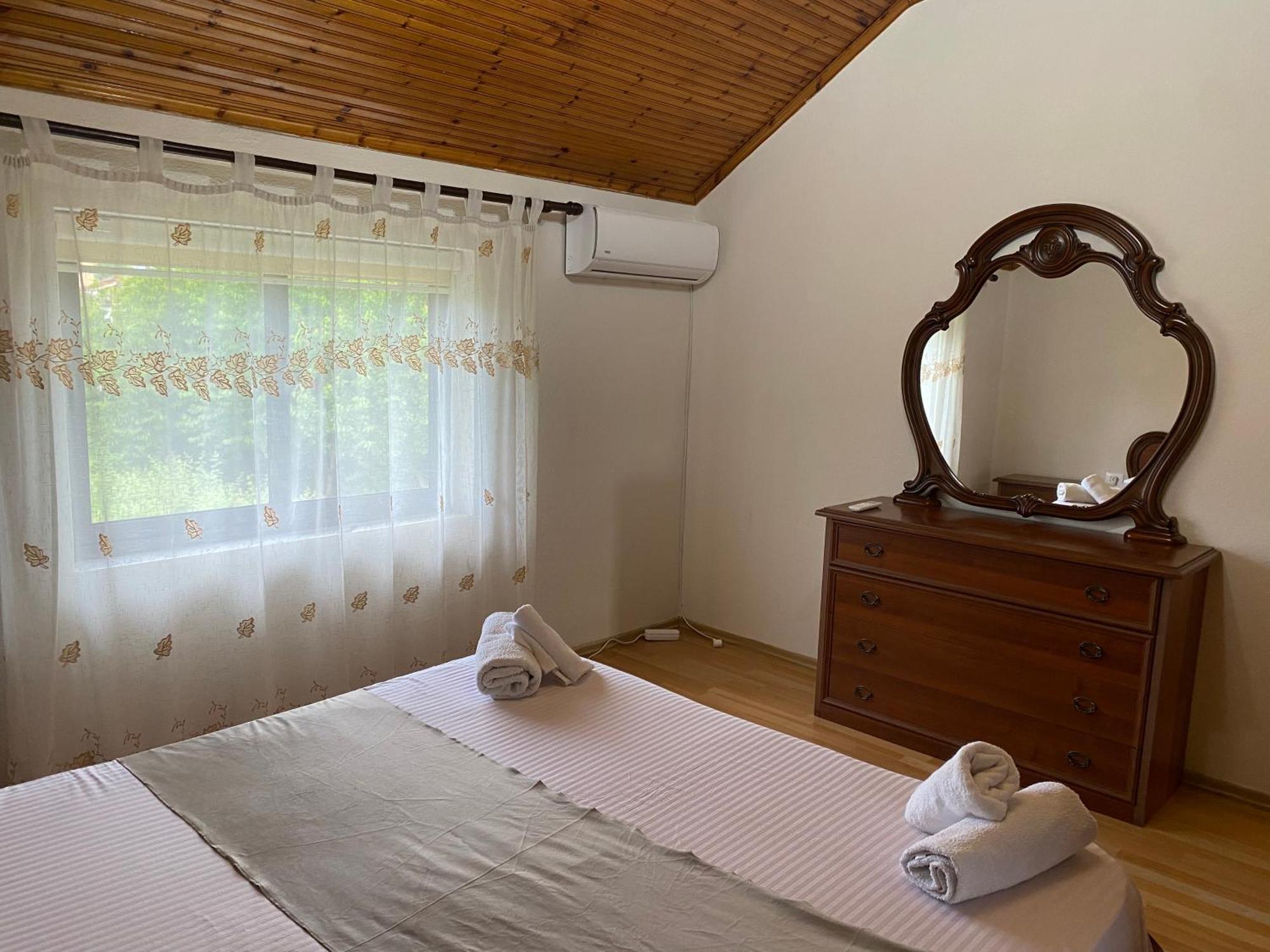 The Hideaway Guesthouse Bahçallëk Buitenkant foto
