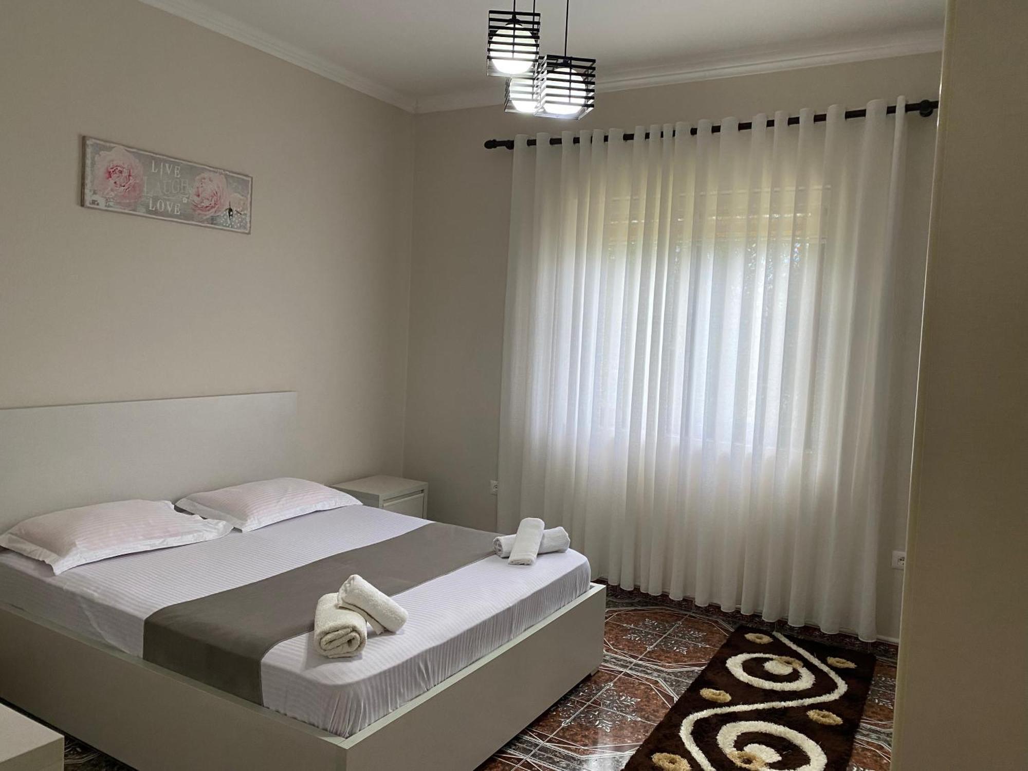 The Hideaway Guesthouse Bahçallëk Buitenkant foto