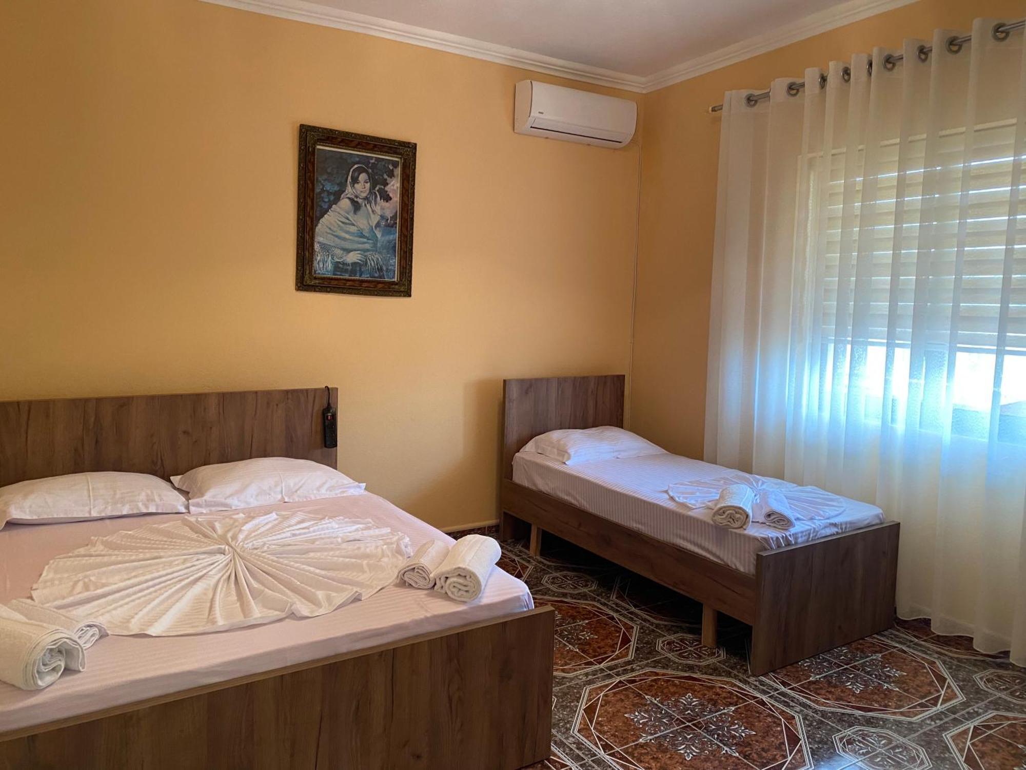 The Hideaway Guesthouse Bahçallëk Buitenkant foto