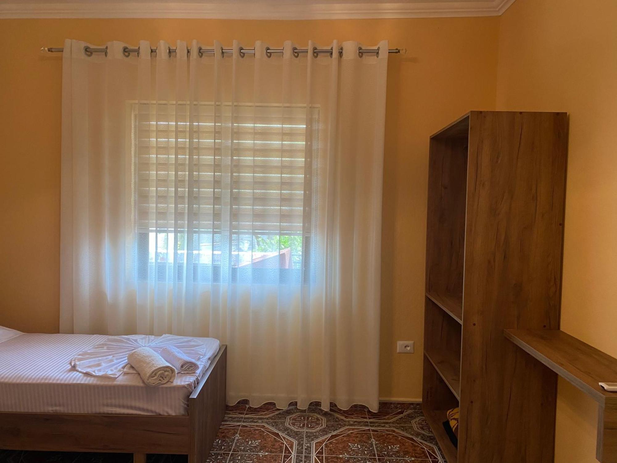The Hideaway Guesthouse Bahçallëk Buitenkant foto
